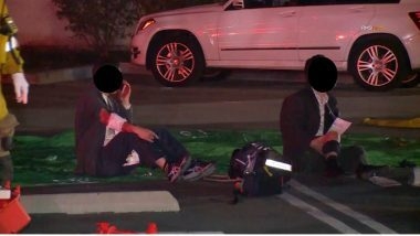총기난사 사건이 발생한 몬트레이 댄스교습소에서 탈출한 주민들의 모습. /LA셰리프 제공