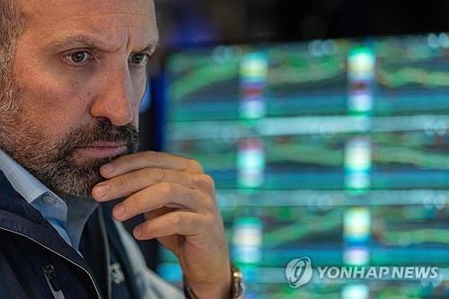 뉴욕증권거래소의 트레이더. /연합