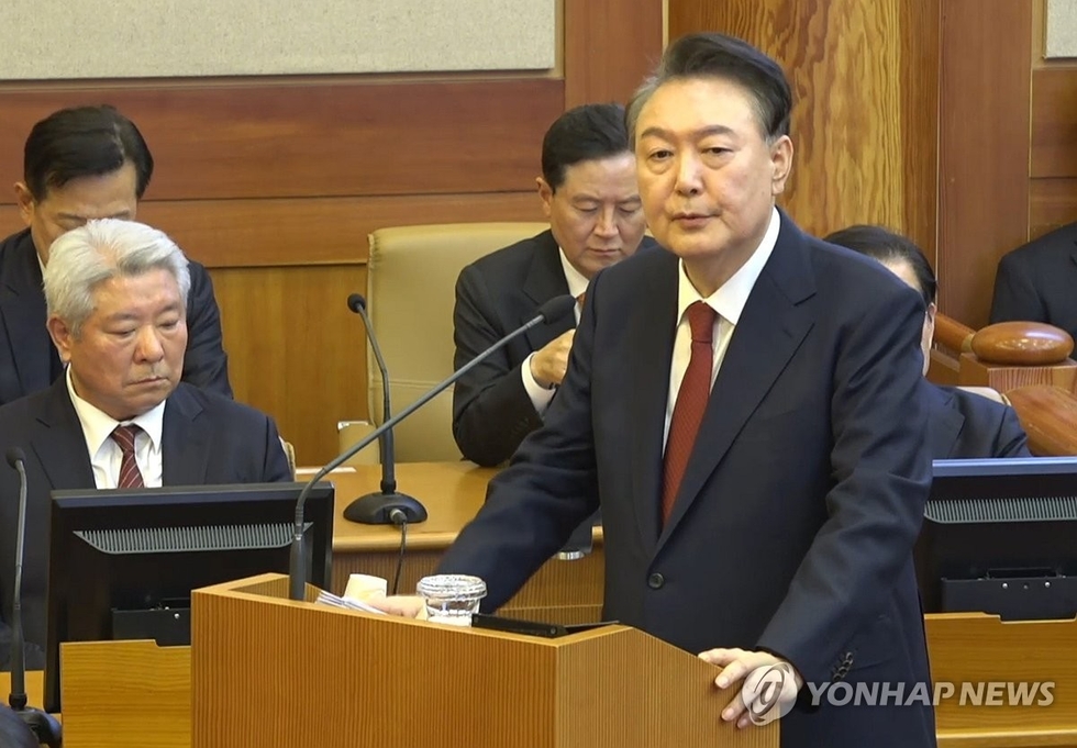윤석열 대통령이 25일 서울 종로구 헌법재판소에서 열린 윤 대통령 탄핵심판 11차 변론에서 최종 의견 진술을 하고 있다. /연합