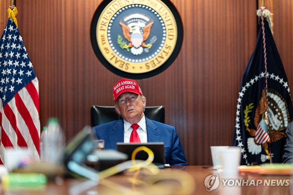이란 공습 당시 백악관 상황실의 트럼프 미국 대통령.