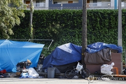 LA 노숙자 문제 완화에 AI 활용…"위기 가구 먼저 찾아내 지원"