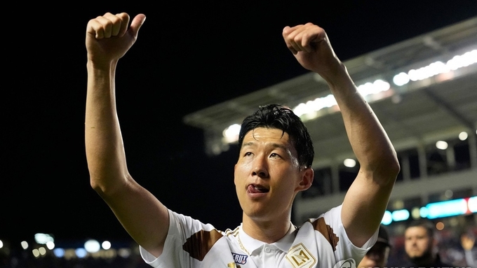 손흥민, MLS 데뷔전서 동점 PK 유도