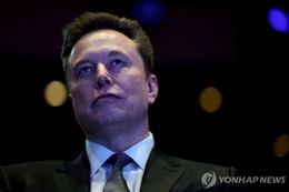 머스크 "3년뒤 메모리 부족·지정학 위험…미국서 칩 생산해야"