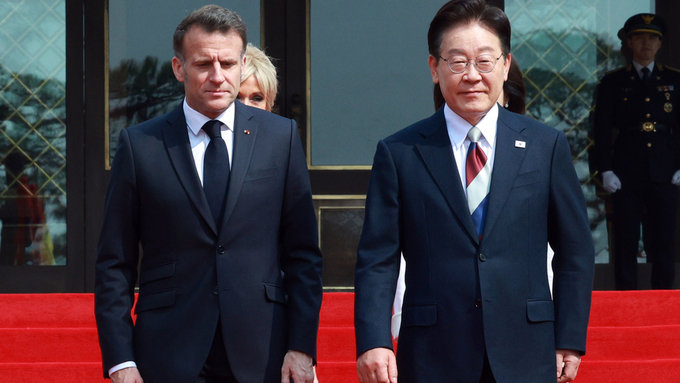 [Breaking News] 이재명-마크롱 정상회담, 글로벌 전략적 동반자 격상 합의