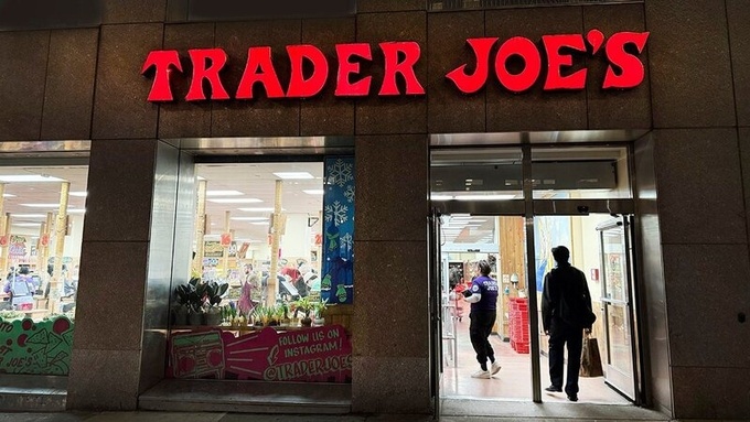 Trader Joe's 냉동식품 3,700만 파운드 대규모 리콜…유리 파편 혼입