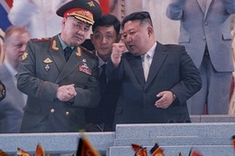 한국 국정원 "김주애, 후계자로 봐도 충분"… 北 권력 승계 공식화 수순