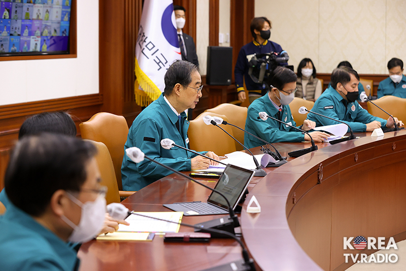 중국발 입국 전후 코로나 검사 의무화…항공기 추가 증편 잠정 중단