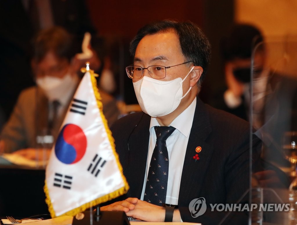 문승욱 산업통상자원부 장관